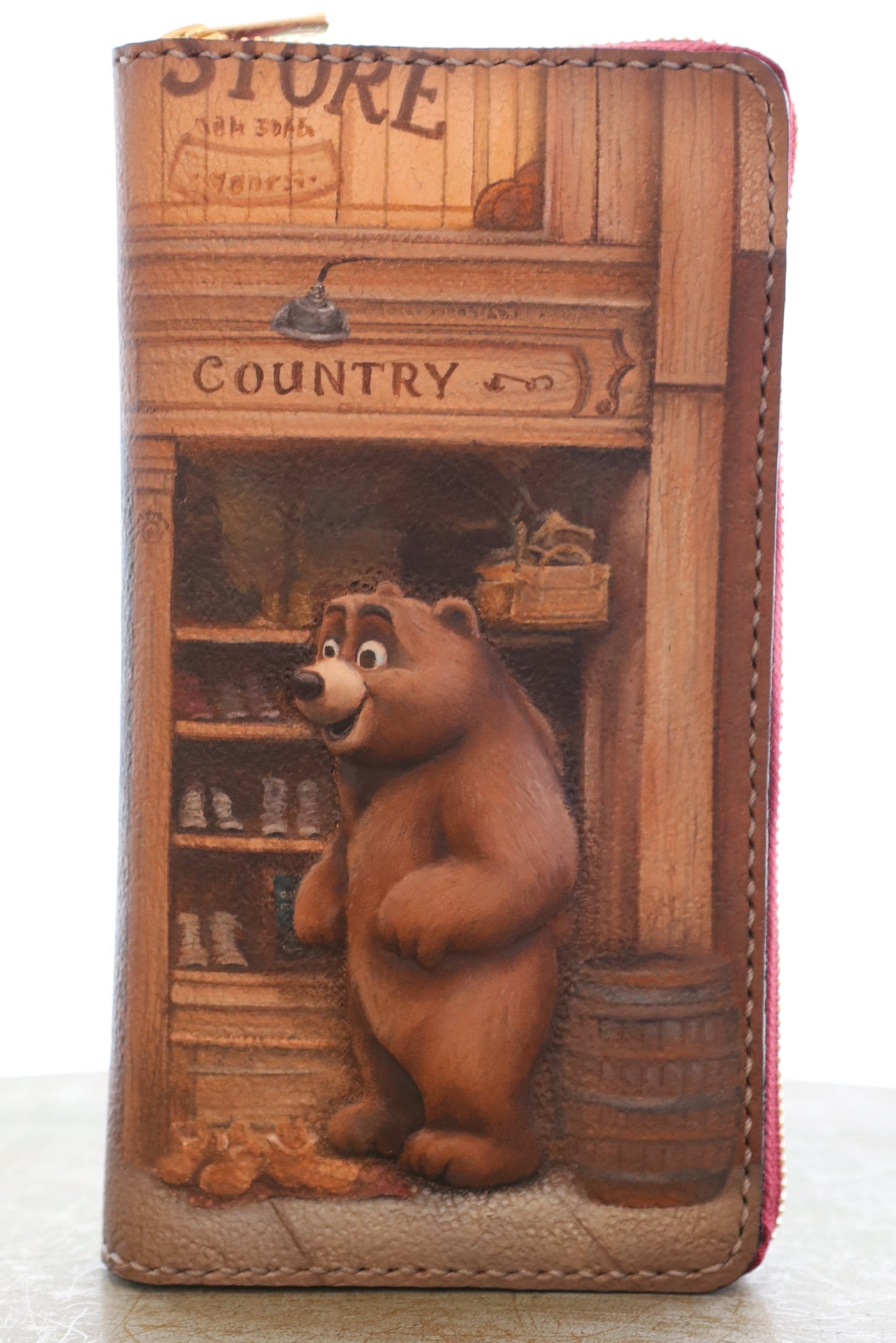 セレクトショップの店員さんがクマの長財布