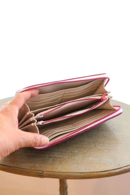 アレンデール地方のトナカイの長財布