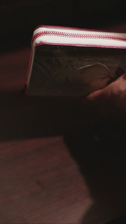 アレンデール地方のトナカイの長財布